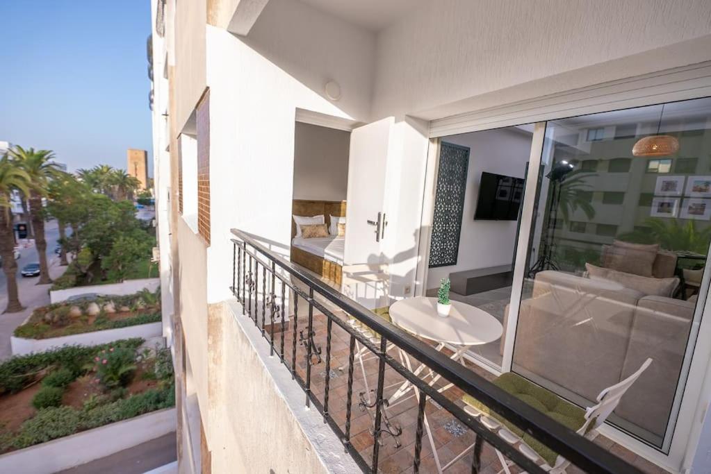 Tradition Meets Modern: 2Br Flat In Rabat Hassan Esterno foto