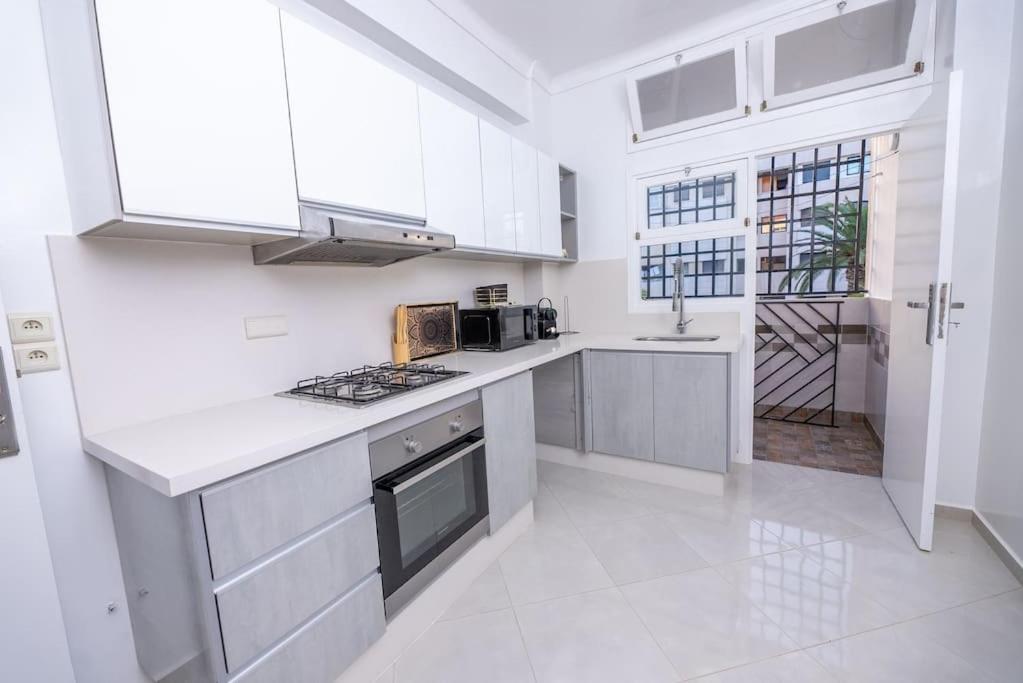 Tradition Meets Modern: 2Br Flat In Rabat Hassan Esterno foto
